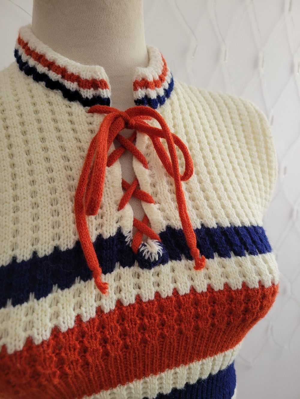 Vintage Woman's Knit Muscle Top • Tie-Neck Cream, Red & Navy • Estimates Small - Picture 2 of 5